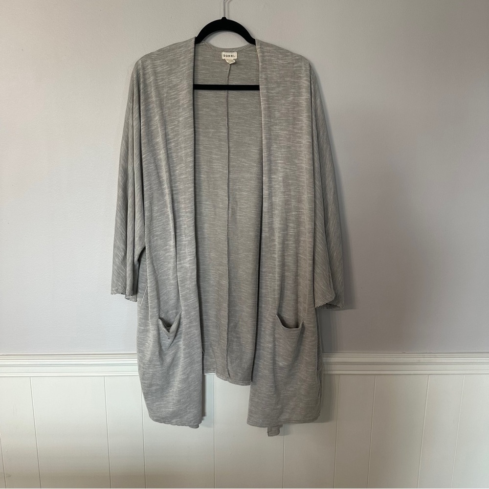 Donni Women’s Gray 3/4 Sleeve Ribbed Open Front Cardigan Size OSFA Plus GUC - Picture 2 of 8